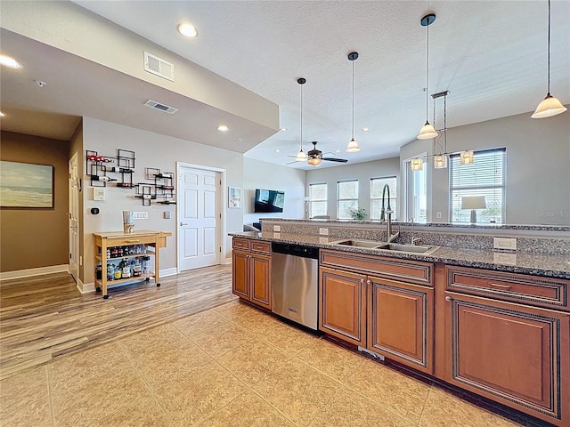 362 Coquina Dr, Tarpon Springs, FL 34689 - photo 17