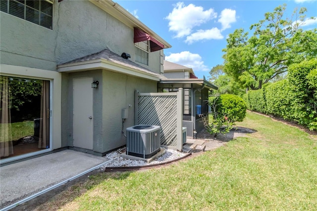 14053 Notreville Way, Tampa, FL 33624 - view of yard featuring cooling unit