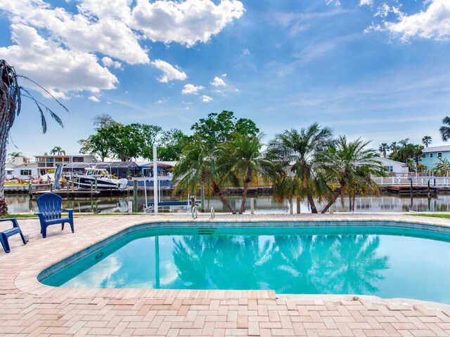 8722 Hickorywood Ln, Tampa, FL 33615 - photo 1