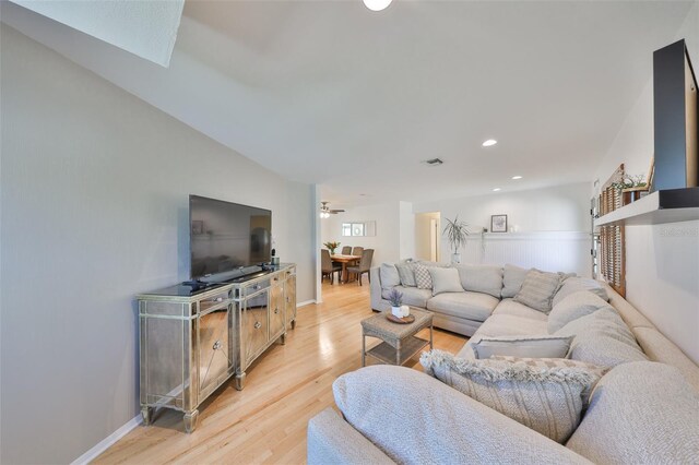 7491 Cedar St NE, Saint Petersburg, FL 33702 - photo 8