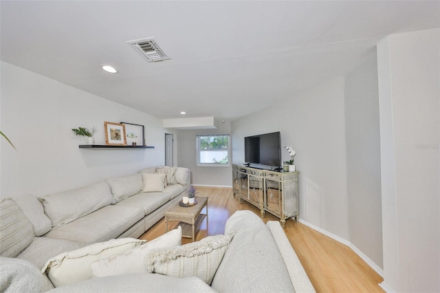 7491 Cedar St NE, Saint Petersburg, FL 33702 - photo 9