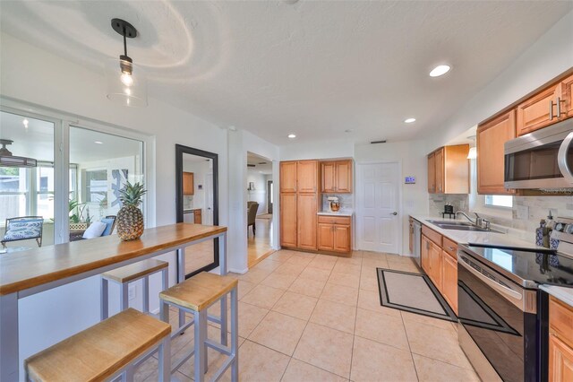 7491 Cedar St NE, Saint Petersburg, FL 33702 - photo 14