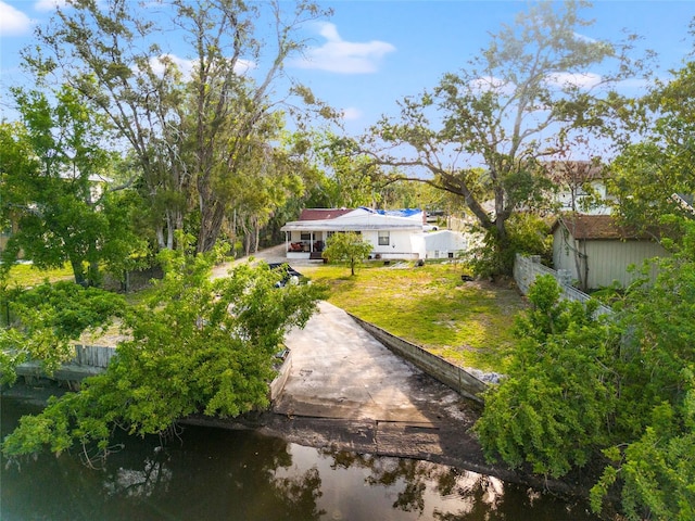 8615 Jackson Springs Rd, Tampa, FL 33615 - bird's eye view with a water view