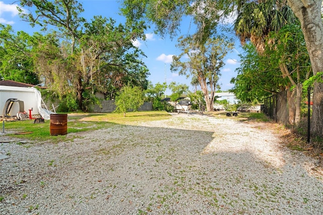 8615 Jackson Springs Rd, Tampa, FL 33615 - view of yard with fence