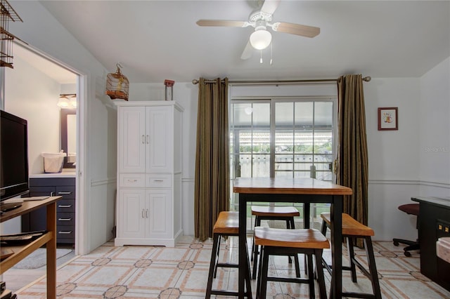 921 24th Ave N, Saint Petersburg, FL 33704 - dining room featuring a ceiling fan