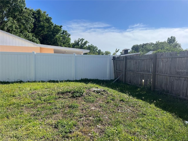 8804 Briar Hollow Ct, Tampa, FL 33634 - view of yard featuring a fenced backyard