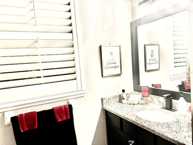 2332 Dekan Ln, Land O Lakes, FL 34639 - bathroom featuring vanity
