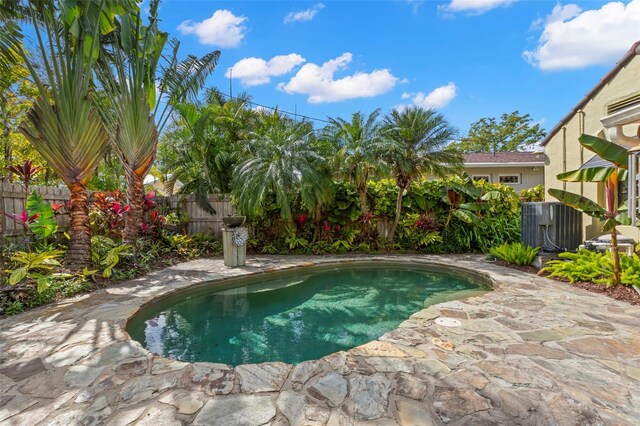 646 16th Ave NE, Saint Petersburg, FL 33704 - photo 24