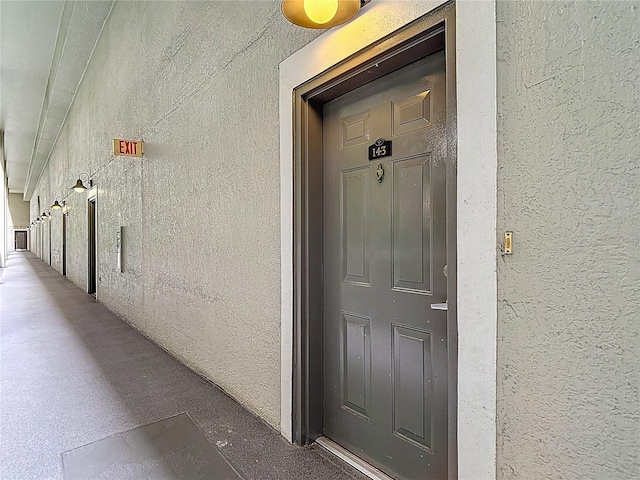 700 S Harbour Island Blvd Unit 143, Tampa, FL 33602 - property entrance with stucco siding