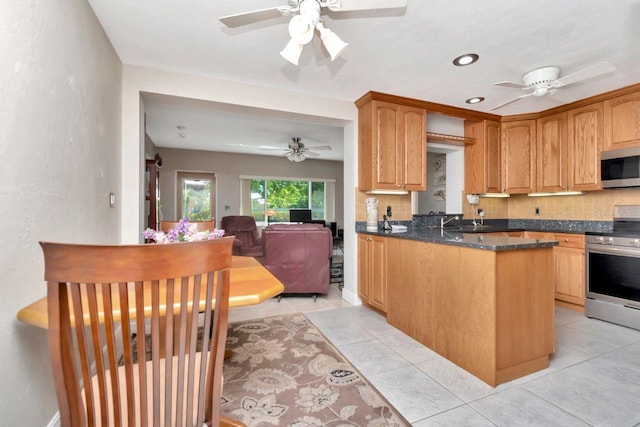 940 43rd Ave NE, Saint Petersburg, FL 33703 - photo 10
