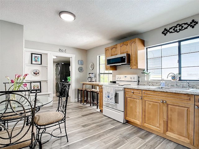 2425 Auburn St S, Saint Petersburg, FL 33712 - photo 2