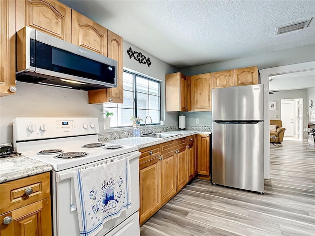 2425 Auburn St S, Saint Petersburg, FL 33712 - photo 4