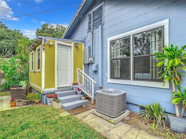 2425 Auburn St S, Saint Petersburg, FL 33712 - photo 32
