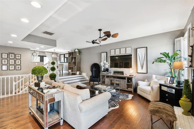 166 E Davis Blvd, Tampa, FL 33606 - living room featuring wood finished floors, a ceiling fan, and recessed lighting