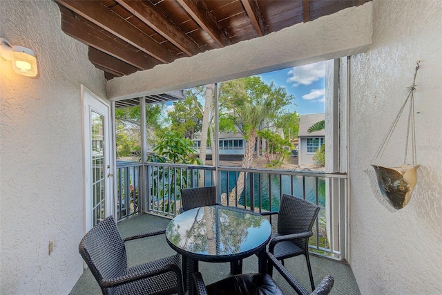 balcony with outdoor dining space