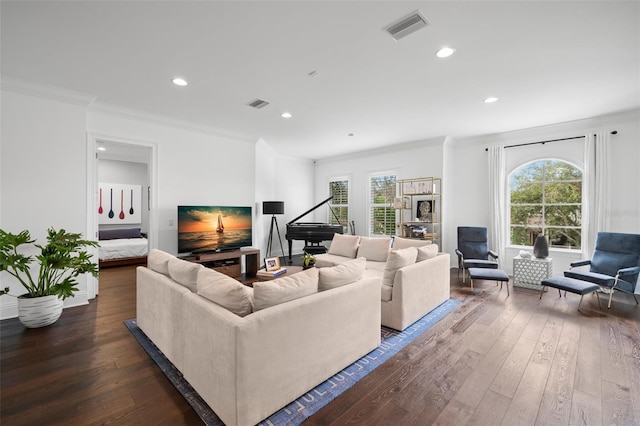 5025 W Homer Ave, Tampa, FL 33629 - living room with recessed lighting, dark wood-type flooring, visible vents, and crown molding