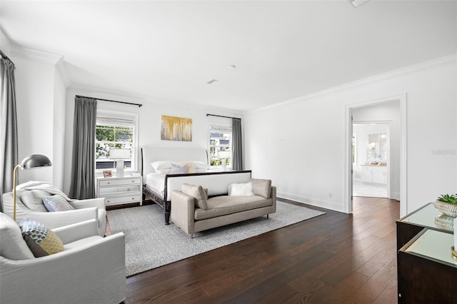 5025 W Homer Ave, Tampa, FL 33629 - bedroom featuring crown molding, baseboards, visible vents, and hardwood / wood-style flooring
