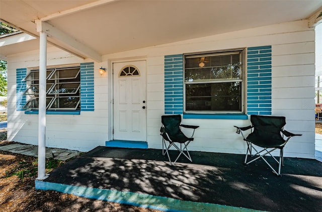 7051 Dartmouth Ave N, Saint Petersburg, FL 33710 - photo 3