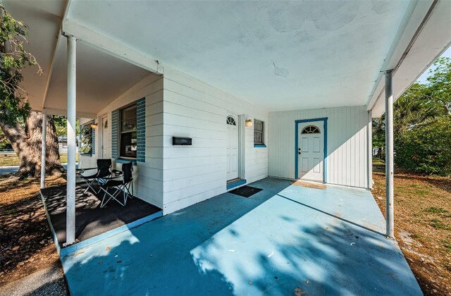 7051 Dartmouth Ave N, Saint Petersburg, FL 33710 - photo 4