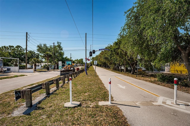 7051 Dartmouth Ave N, Saint Petersburg, FL 33710 - photo 30