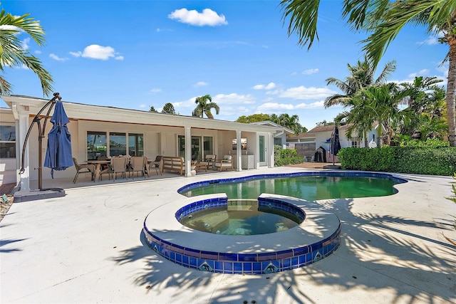 1112 38th Ave NE, Saint Petersburg, FL 33704 - photo 32