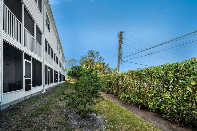 14723 Seminole Trl, Seminole, FL 33776 - view of yard
