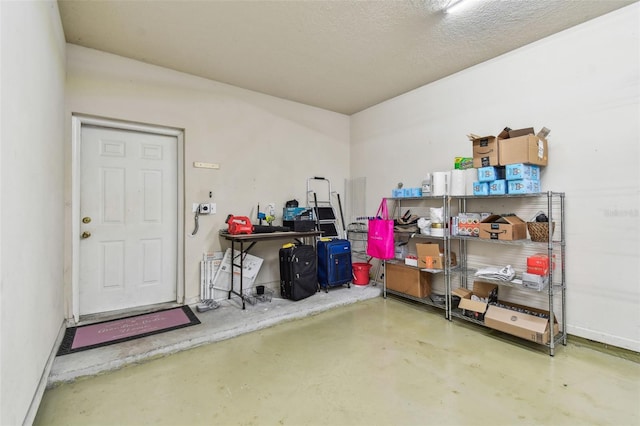 10442 Villa View Cir, Tampa, FL 33647 - view of garage