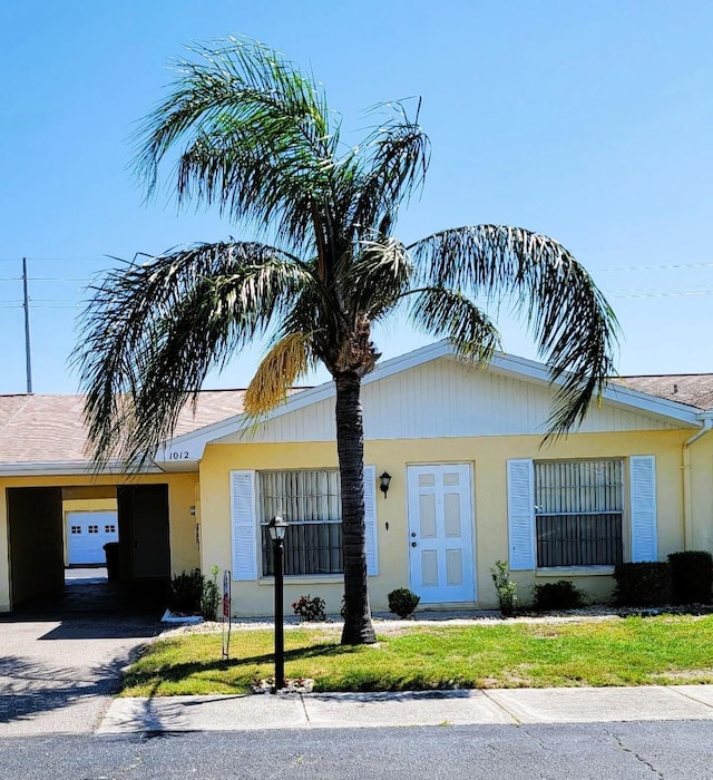 1012 Warwick Ct, Sun City Center, FL 33573 - photo 1