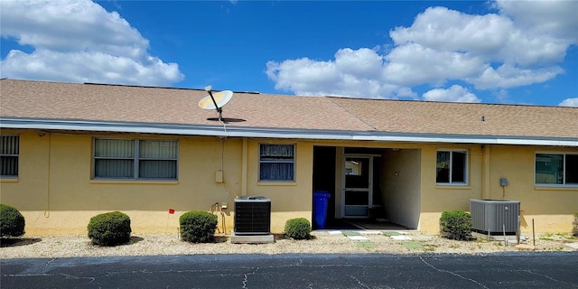 1012 Warwick Ct, Sun City Center, FL 33573 - photo 32