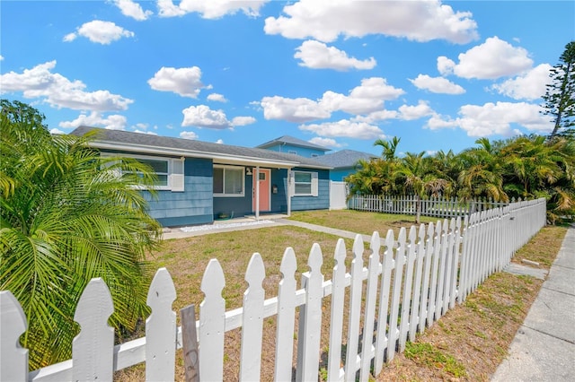 5367 5th Ave N, Saint Petersburg, FL 33710 - view of front of property with a fenced front yard and a front yard