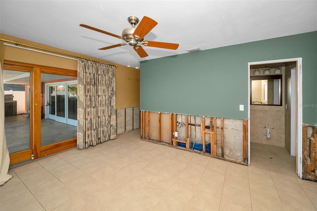 366 La Hacienda Dr, Indian Rocks Beach, FL 33785 - unfurnished room with a ceiling fan