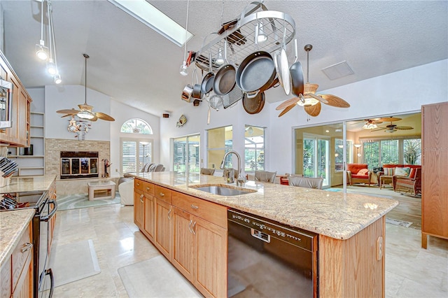 14119 Stonegate Dr, Tampa, FL 33624 - photo 12