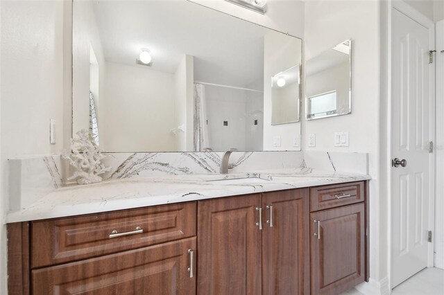 13310 Waterford Run Dr, Riverview, FL 33569 - full bath with vanity and a shower