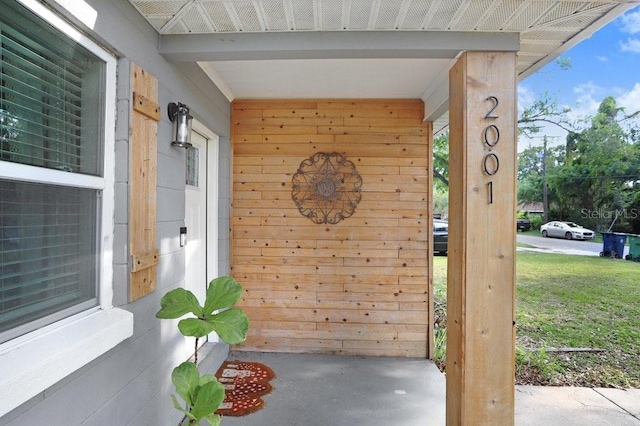 2001 E Idlewild Ave, Tampa, FL 33610 - view of property entrance