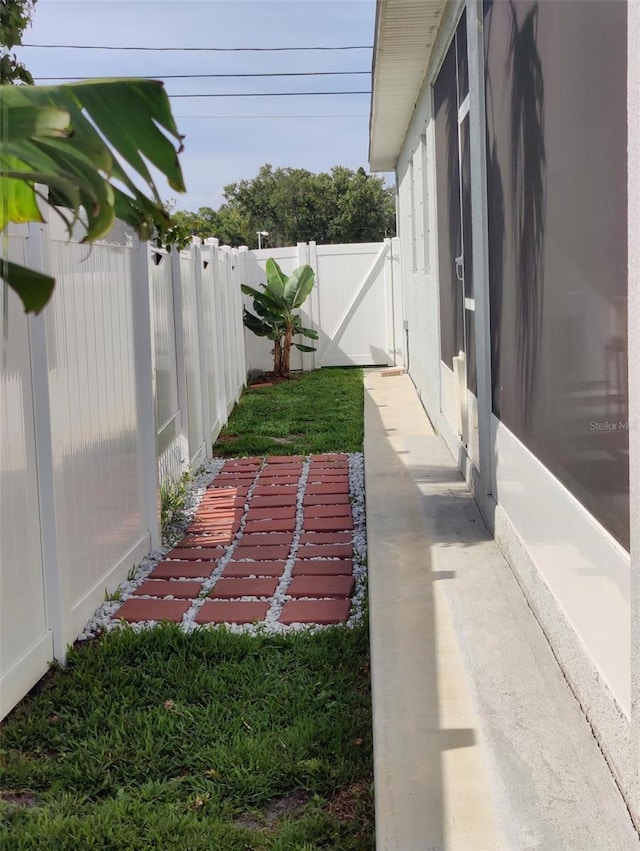6690 54th Ave N, Saint Petersburg, FL 33709 - view of yard with fence and a gate