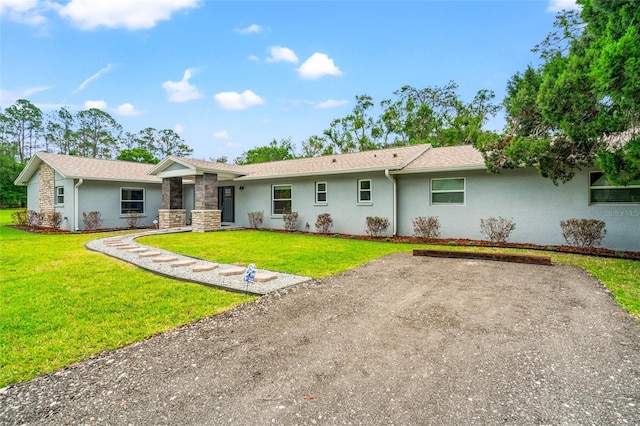 28628 Bennington Dr, Wesley Chapel, FL 33544 - photo 2
