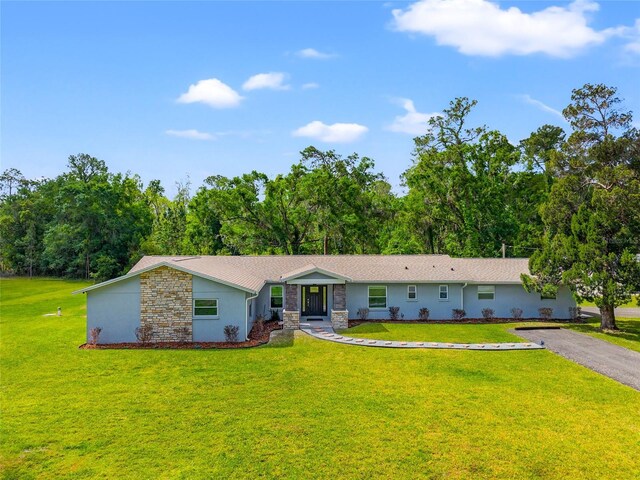 28628 Bennington Dr, Wesley Chapel, FL 33544 - photo 3