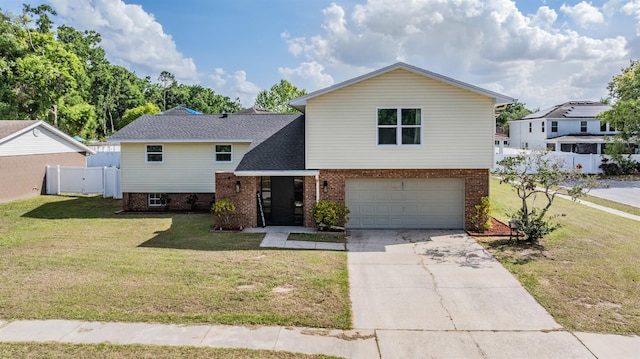 206 Soldier Ct, Seffner, FL 33584 - photo 1