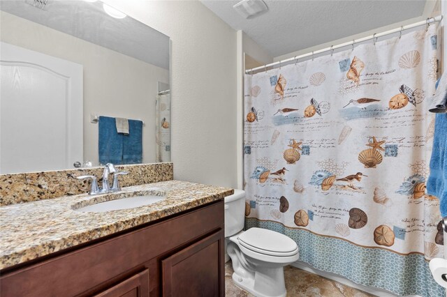 2404 Dovesong Trace Dr, Ruskin, FL 33570 - bathroom with toilet, vanity, a textured ceiling, and a shower with curtain