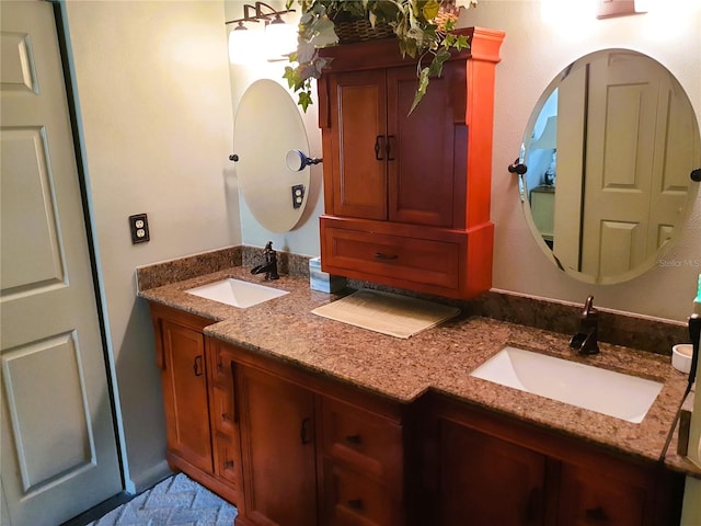8810 41st St N, Pinellas Park, FL 33782 - bathroom featuring double vanity
