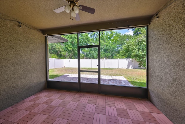 838 Vino Verde Cir, Brandon, FL 33511 - unfurnished sunroom with ceiling fan