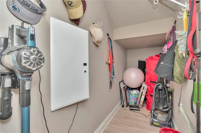 3408 W Bay Ave, Tampa, FL 33611 - interior space featuring wood finished floors