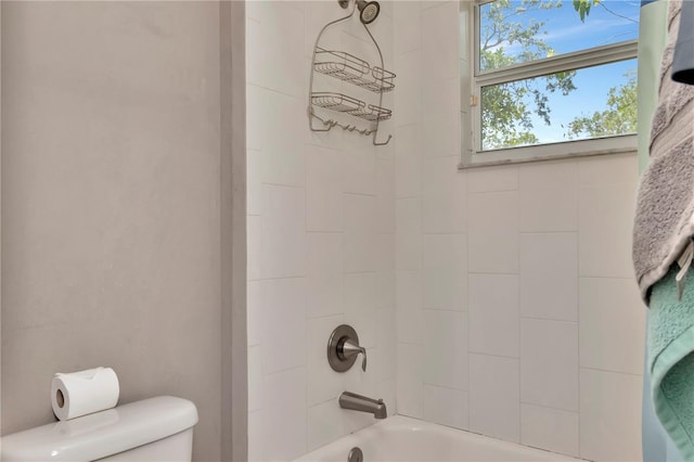 3408 W Bay Ave, Tampa, FL 33611 - full bath with shower / washtub combination and toilet