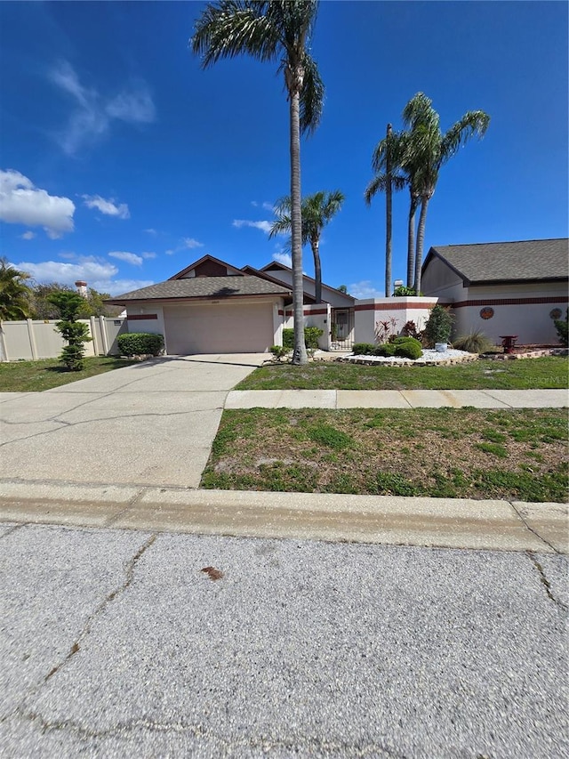 10825 Venice Cir, Tampa, FL 33635 - photo 1