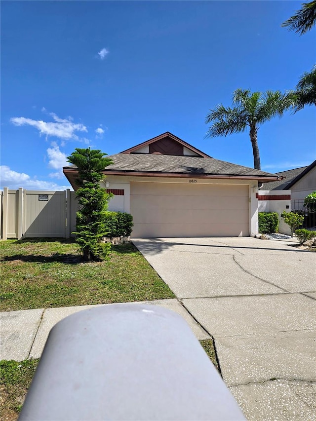 10825 Venice Cir, Tampa, FL 33635 - photo 2