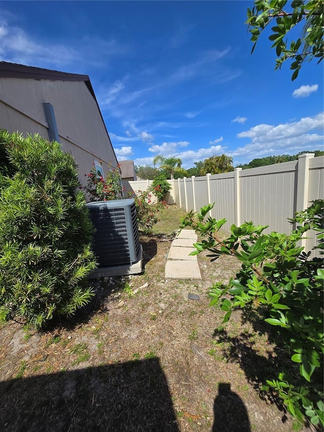 10825 Venice Cir, Tampa, FL 33635 - photo 6