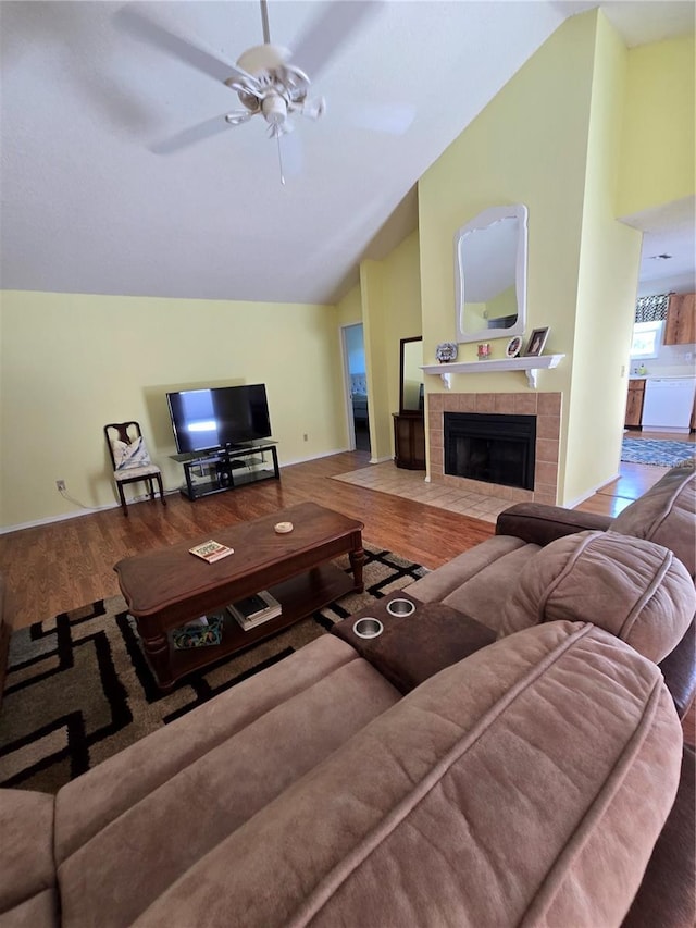 10825 Venice Cir, Tampa, FL 33635 - photo 11