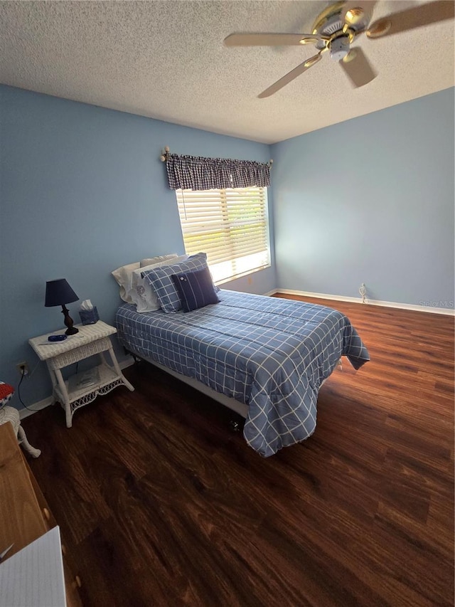 10825 Venice Cir, Tampa, FL 33635 - photo 33