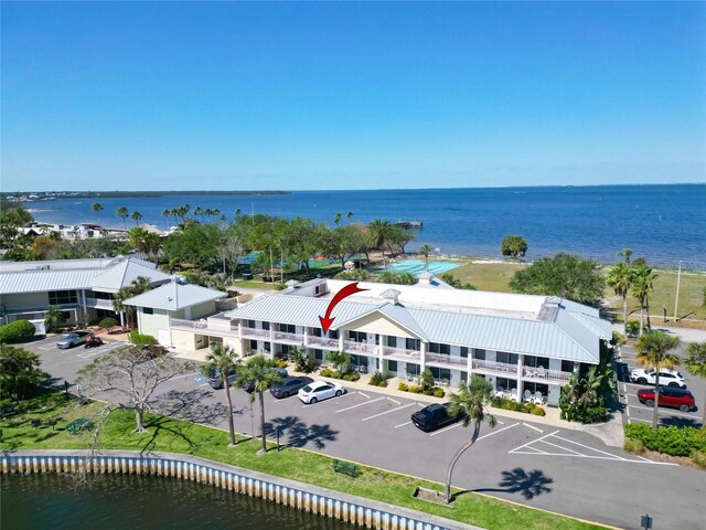 bird's eye view with a water view
