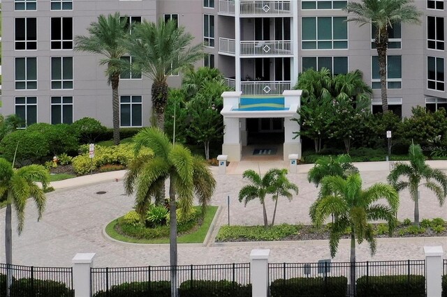 331 Cleveland St Unit 320, Clearwater, FL 33755 - surrounding community with fence